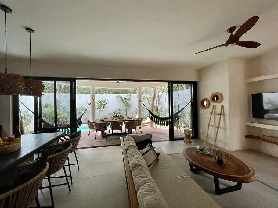 Casa Kuk, Stylish, Beach At 5 Min, Pool, Concierge Tulum 0*,  Mexico